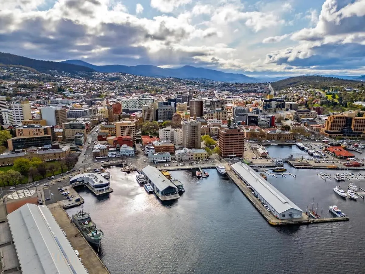Gibson Mill Waterfront Warehouse Apartment - 103 Hobart 0*,  Australië